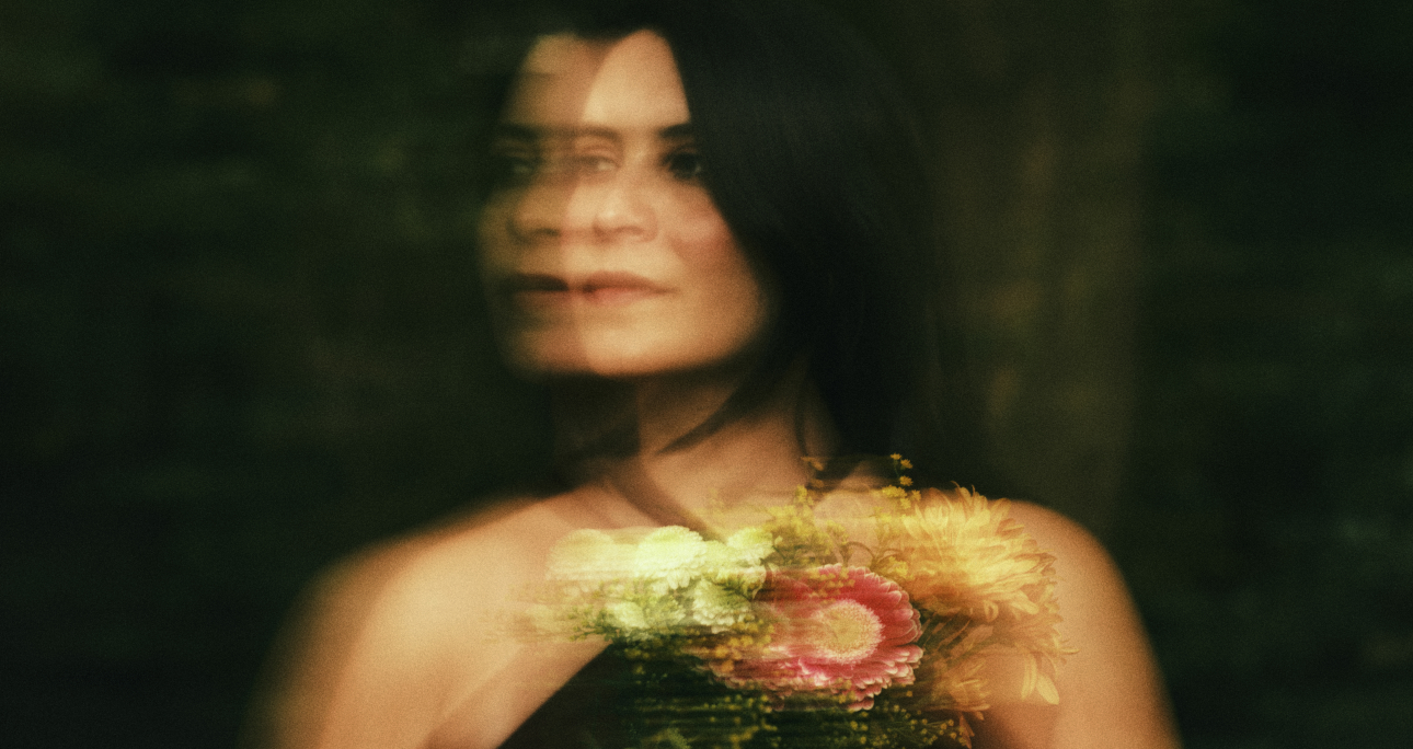 ROCÍO TORÍO PRESENTA SU PRIMER ÁLBUM EN SOLITARIO “EL DÍA QUE COMPRÉ FLORES”